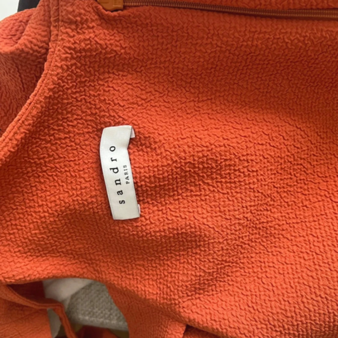 Orange klänning från Sandro  - 2