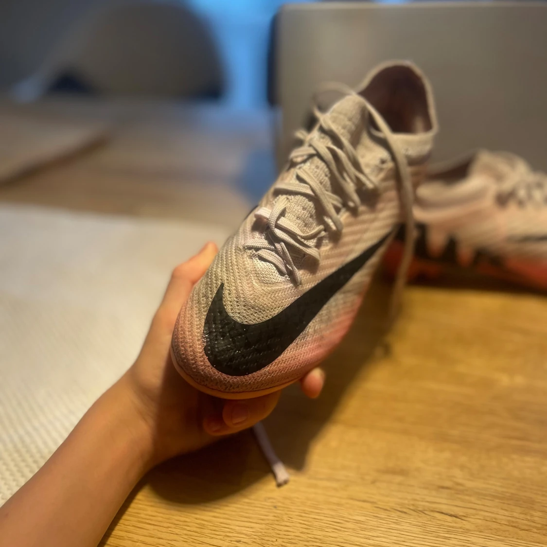 Nike Air Zoom fotbollsskor beige/rosa - 1