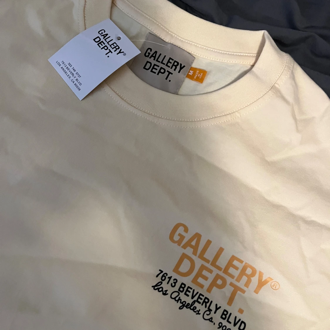 Beige t-shirt från Gallery Dept  - 2