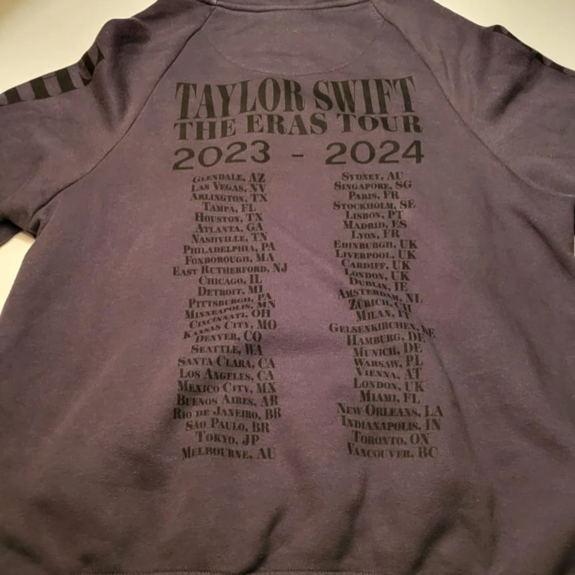 Taylor Swift Eras Tour hoodie svart - 2