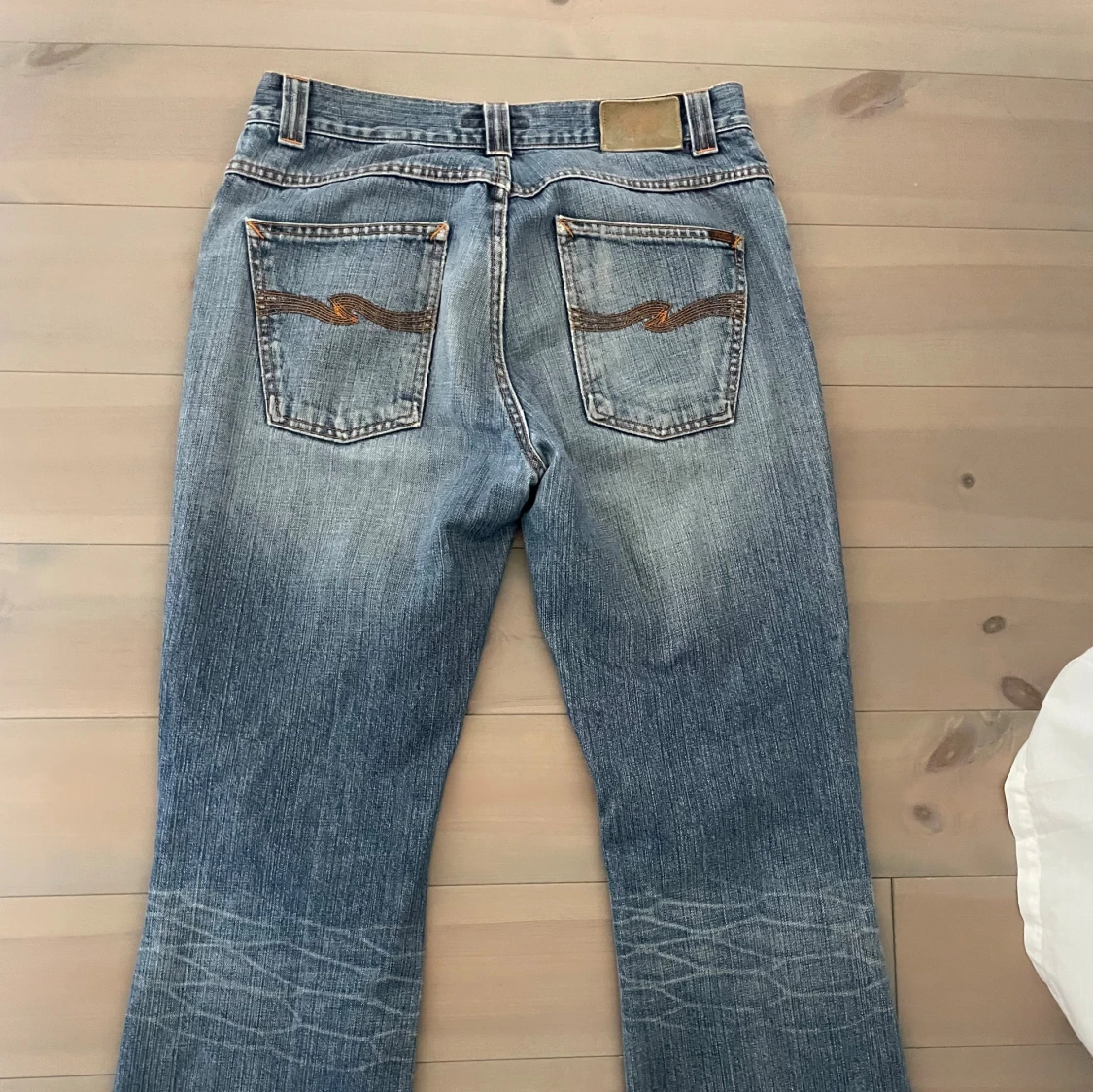 Blå bootcut jeans från Nudie Jeans - 1