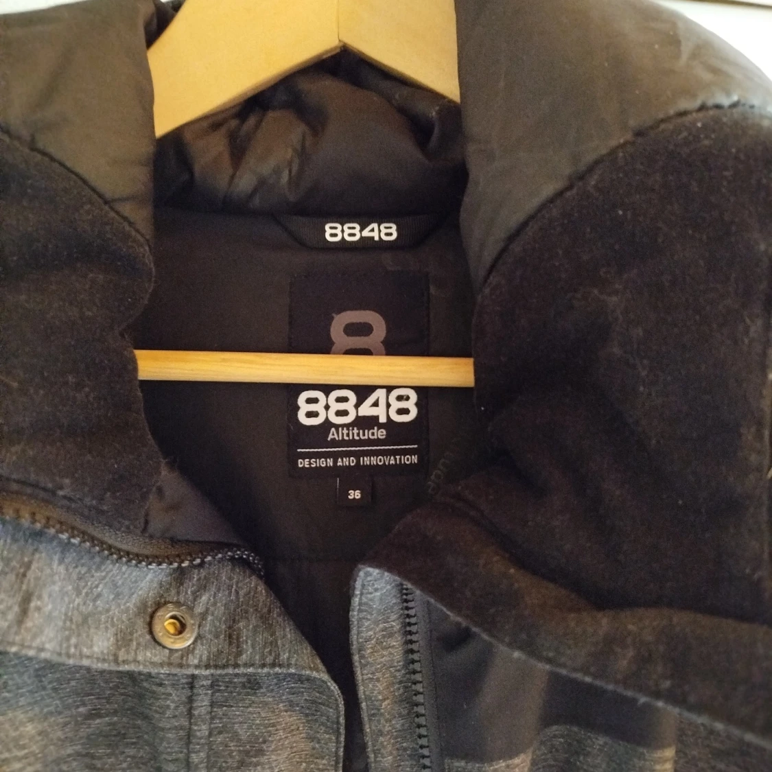 Svart och grå jacka från 8848 Altitude - 1