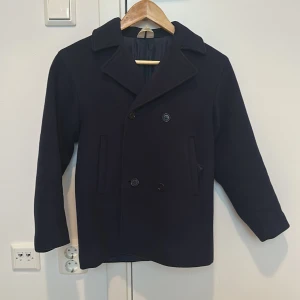 Arket jacka  - En jacka från arket storlek 140 orginalpris 1000