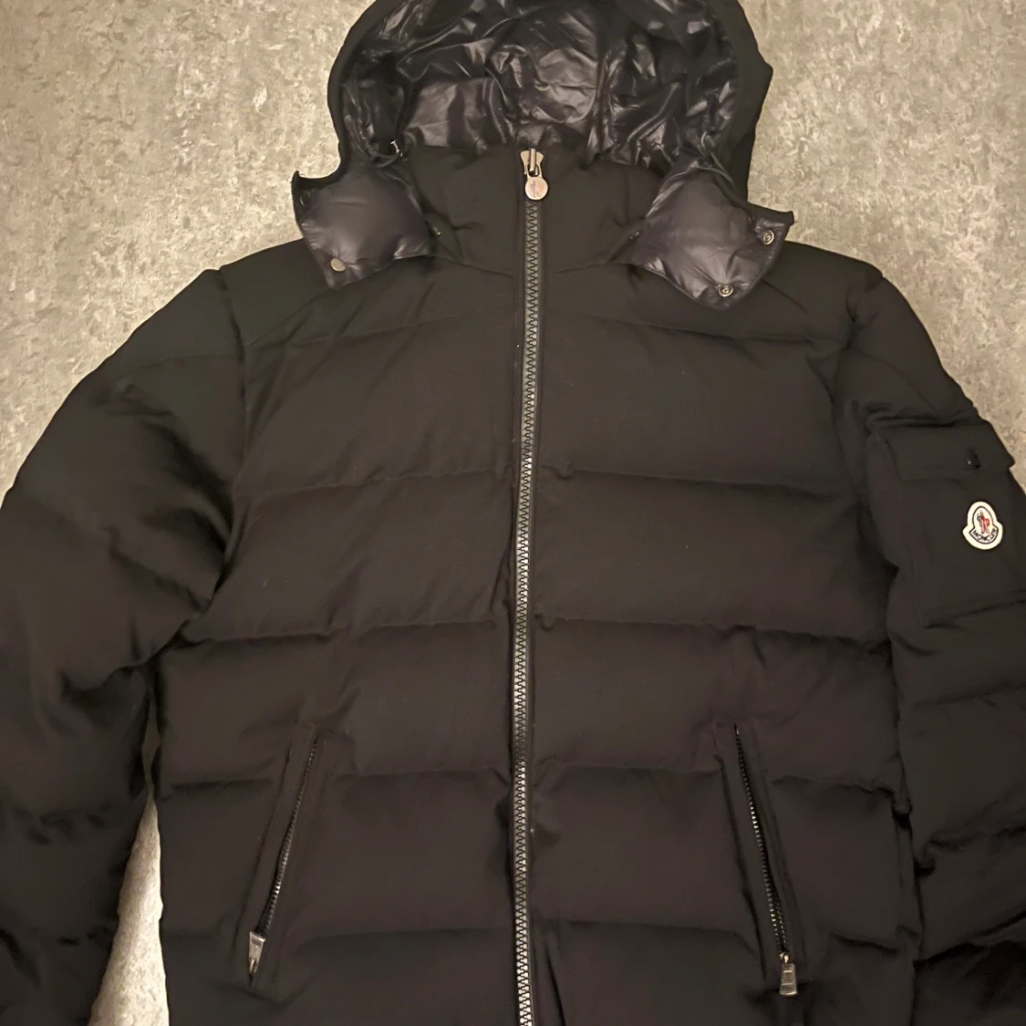Svart moncler montgenevre 4 (BUDA)