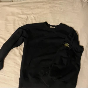 Stone Island  - .
