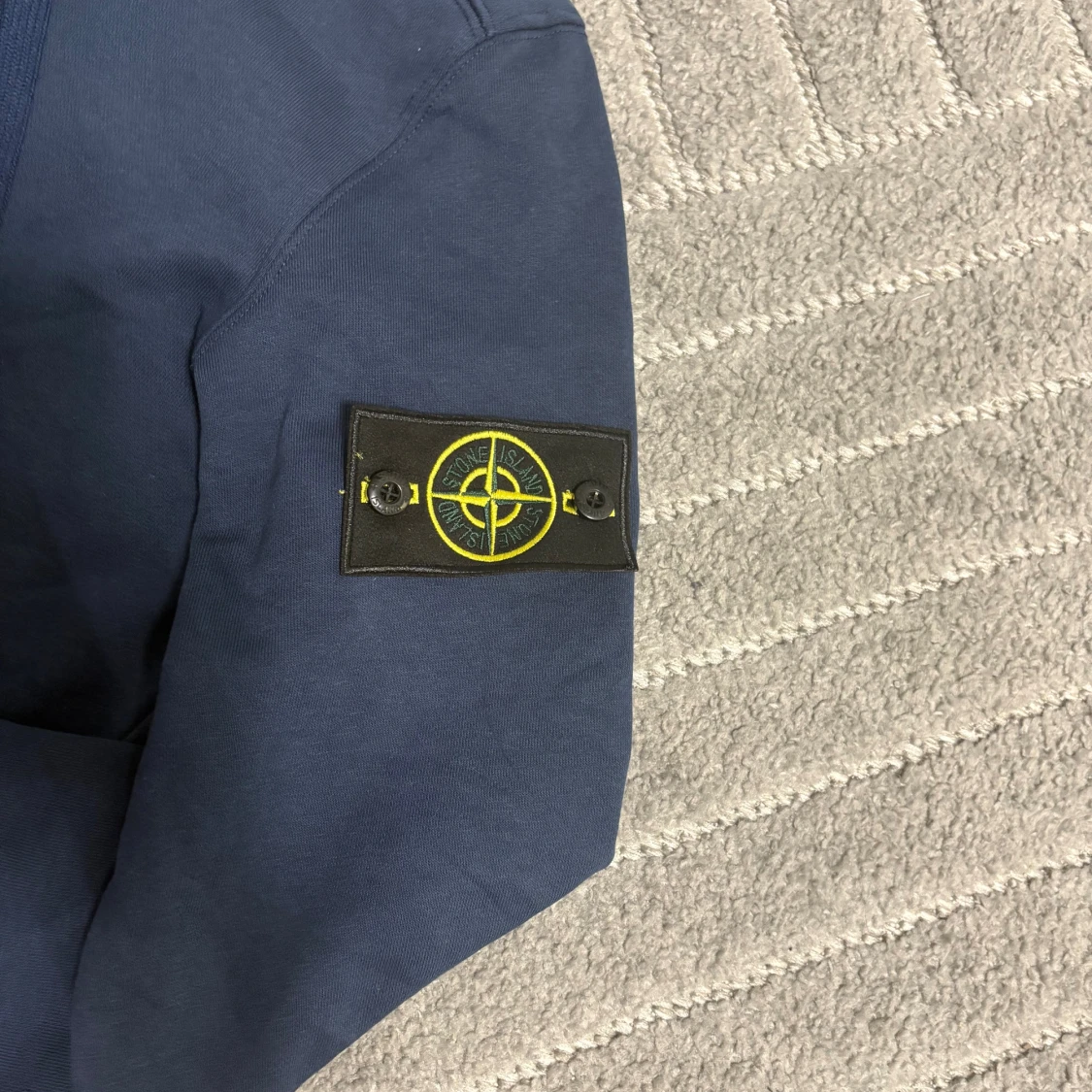 Blå hoodie från Stone Island - 1