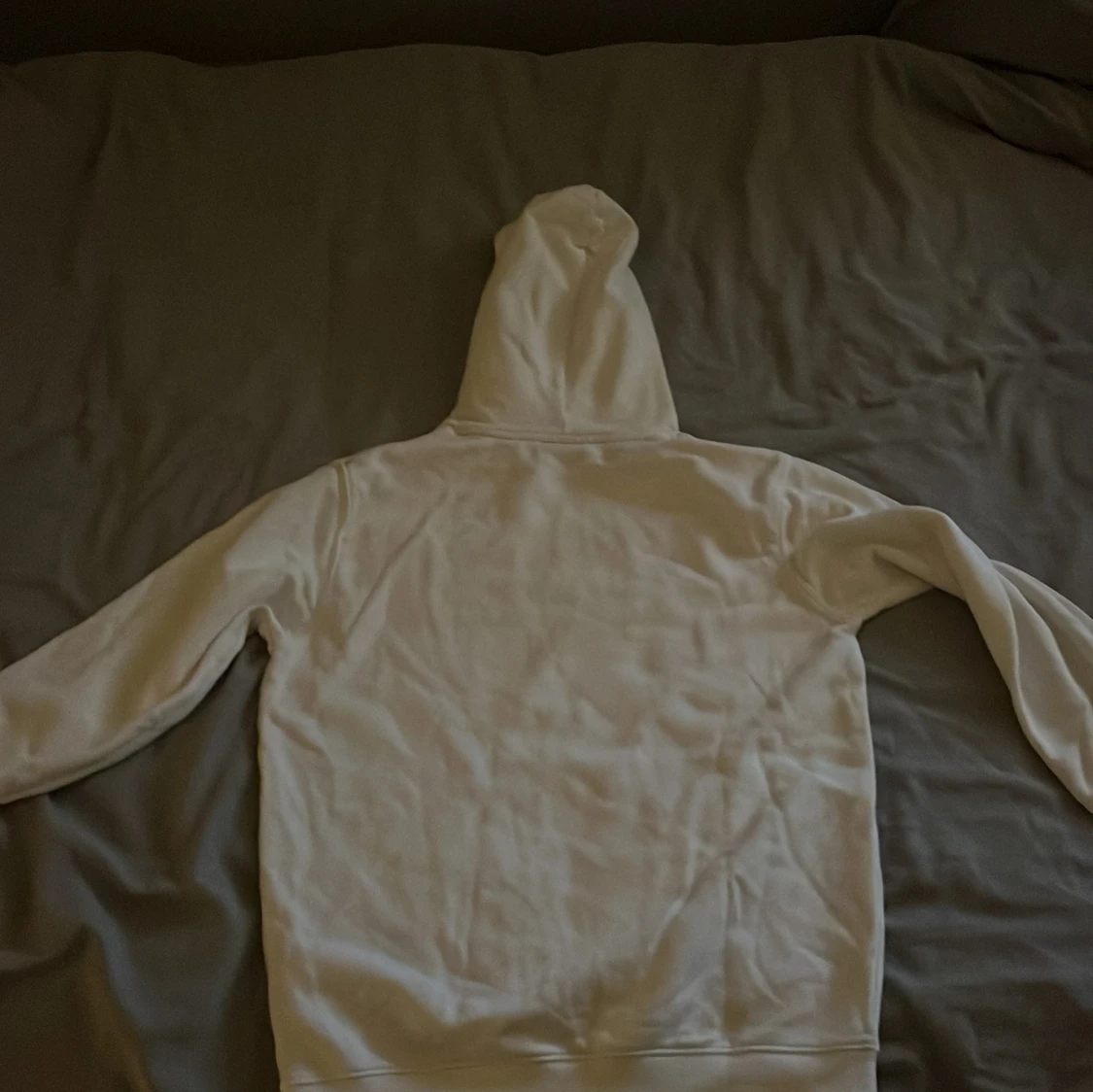 Vit hoodie från GANT med tryck - 3