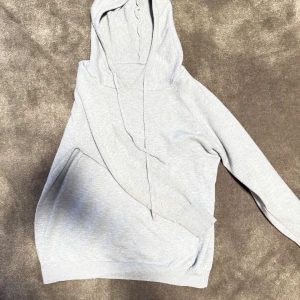 Merinoull hoodie - Bra skick endast lite nopprig