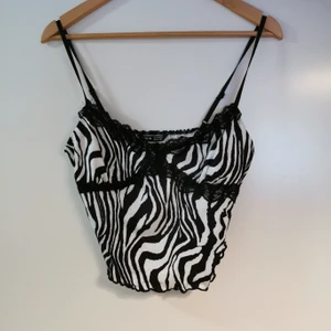 Oanvänd topp  - Topp från shein, helt ny 