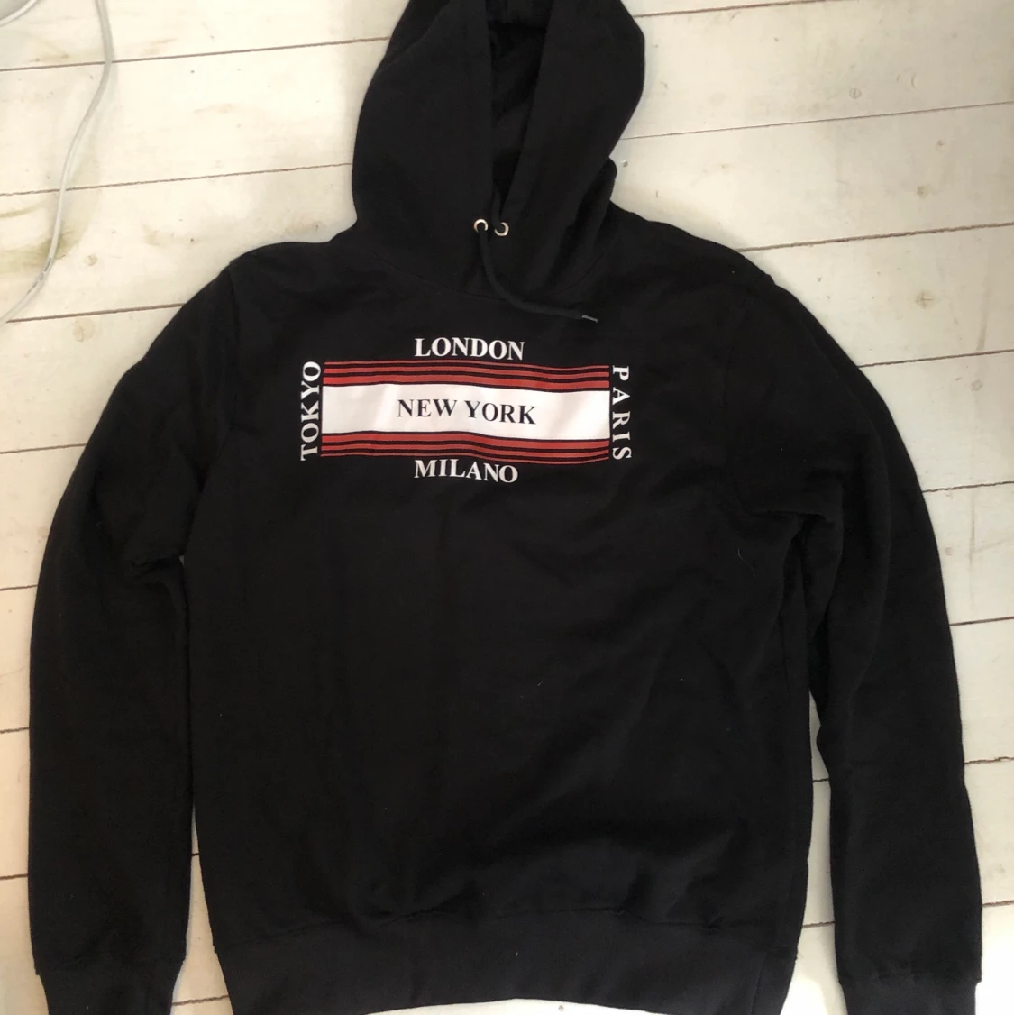 Hoodie från speechless - 90