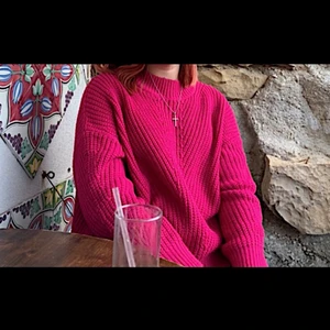 Stickad tröja - Stickad tröja från mango, bra skick💕