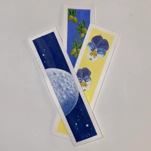 Handgjorda bokmärken - Säljer handgjorda bokmärken som jag målar 🌻 tar beställningar där man får välja eget motiv 🌻 15kr styck ❣️