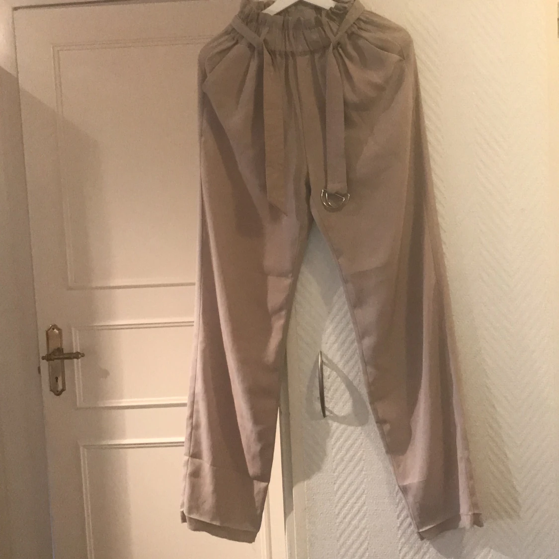 Bikbok byxor så himla bekväma 