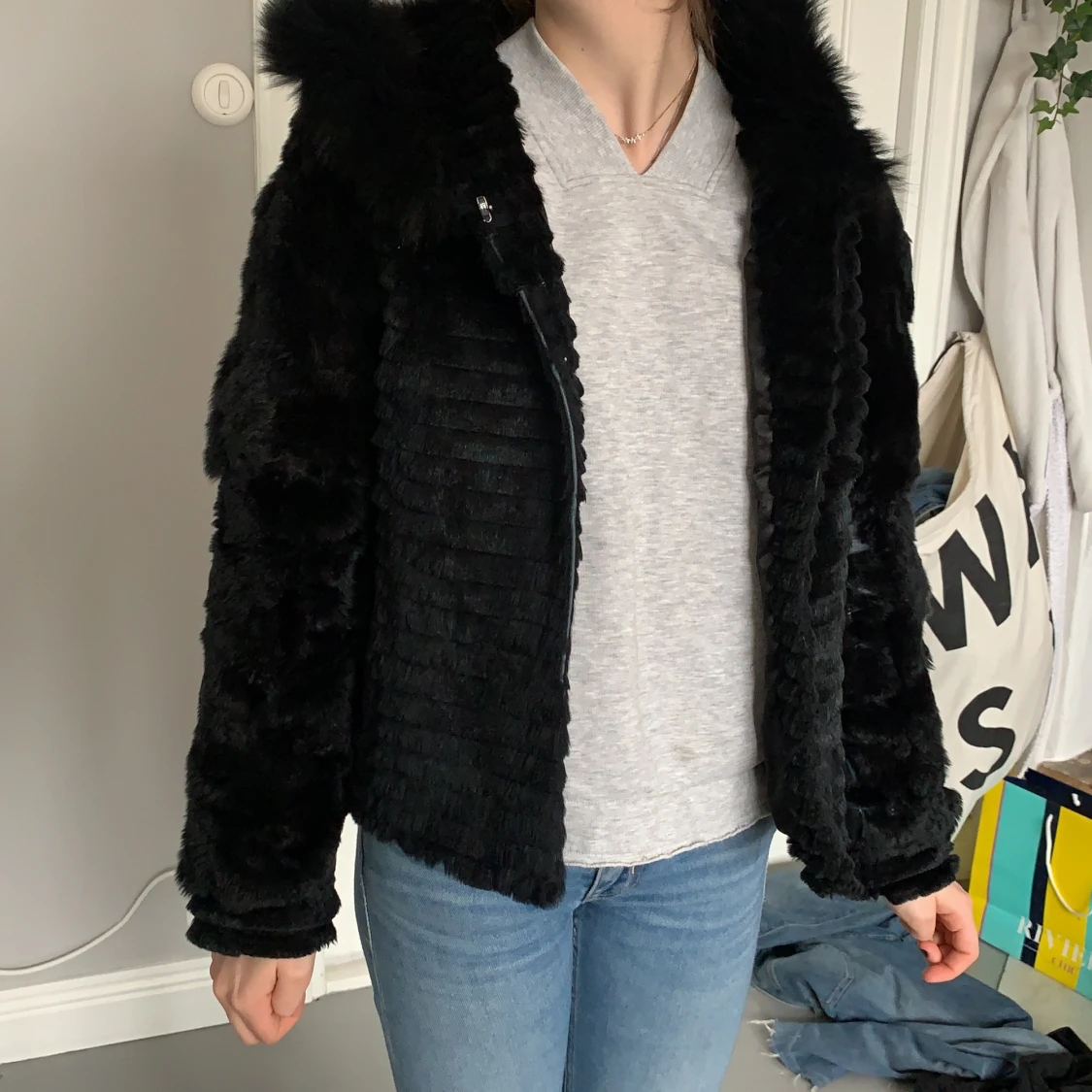 Pälsjacka i äkta päls med luva - 91