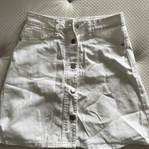 Vit kjol - Vit kjol, aldrig använd 🤍