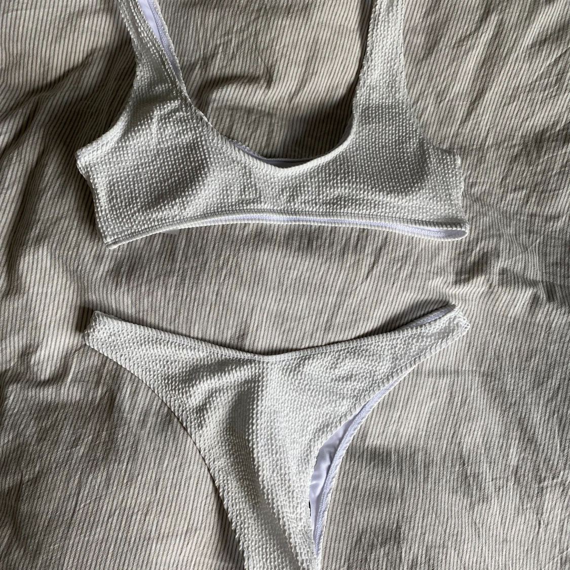 Bikini fårn SHEIN storlek L  - 90