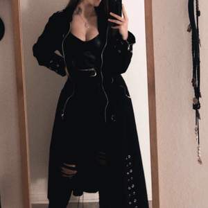 I’m selling my loved gothic coat. It’s ankle length, heavy and really cool-looking. It’s well taken care of, just like new. The size varies, I’m a S-M and it still fit me perfectly although it’s an XL. The price can be negotiated! Free shipping!