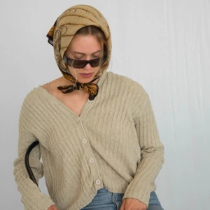 Kofta - SÄLJS VIA INSTAGRAM (@RIASSECONDHAND)