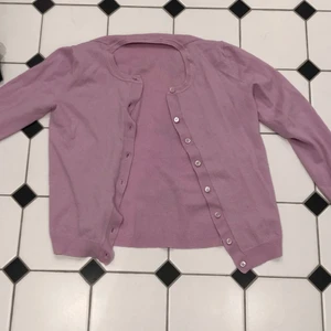 Rosa mys kofta. <3 - Mjuk kofta från Strenesse. Ljus rosa. Size: XS