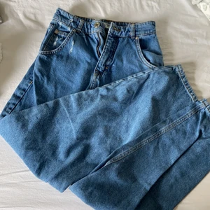 Pull and bear jeans  - Helt oanvända jeans från pull and bear❤️