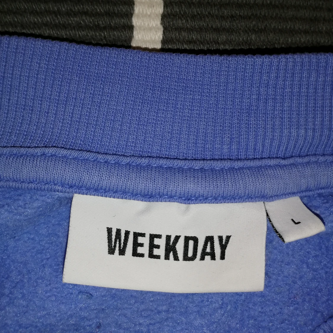 WEEKDAY Tröja strl L - 90