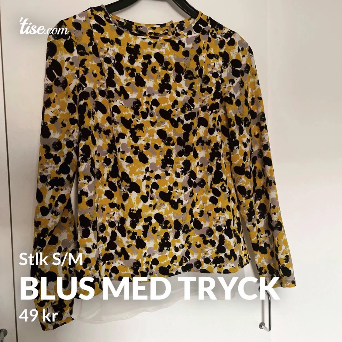 Blus med tryck S