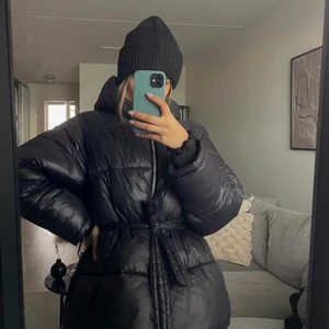 Pufferjacket  - Jättesnygg jacka från Nelly.com 