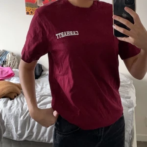 Carhartt T-shirt  - Carhartt T-Shirt. Använt fåtal gånger.