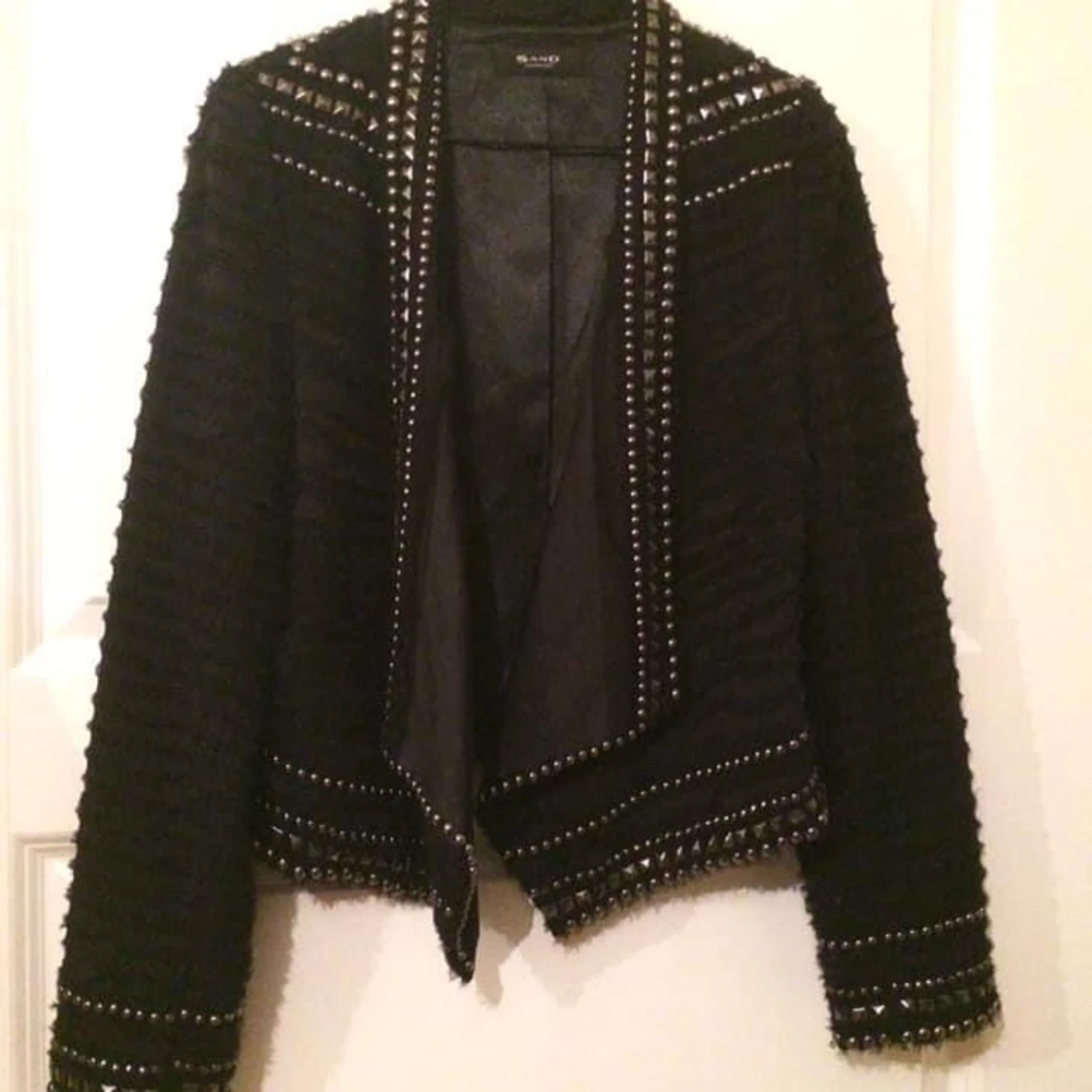 Magisk jacka från SAND strl 34