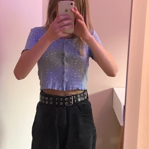 Topp blå - Säljer denna blåa topp i storlek xs för 40 kr❤️