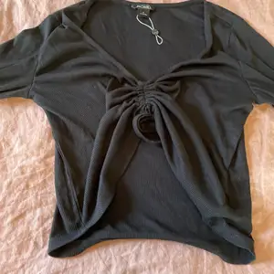 En jätte söt tröja från monkl sälj för att det blev fel storlek oanvänd 🦋