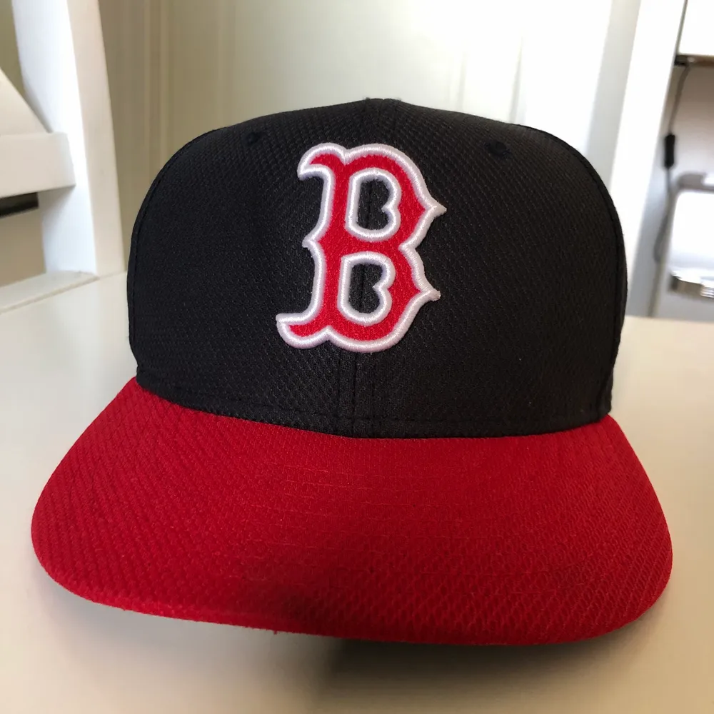 New era Boston red sox 59fifty fitted keps, nypris:399kr (frakt tillkommer vid köp)⚡️🌟. Accessoarer.