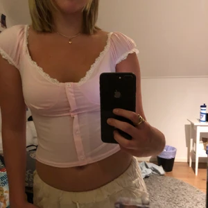 Tre toppar - Köp en för 90 eller alla för 200. Spårbar frakt 66 kr!