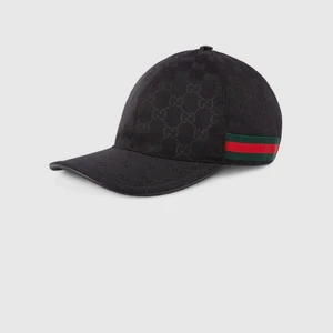 Söker svart äkta Gucci keps  - Hej söker en sån här äkta Gucci keps med kvitto hör av er bara seriösa människor 
