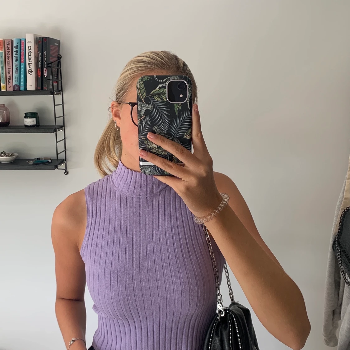 Lila topp