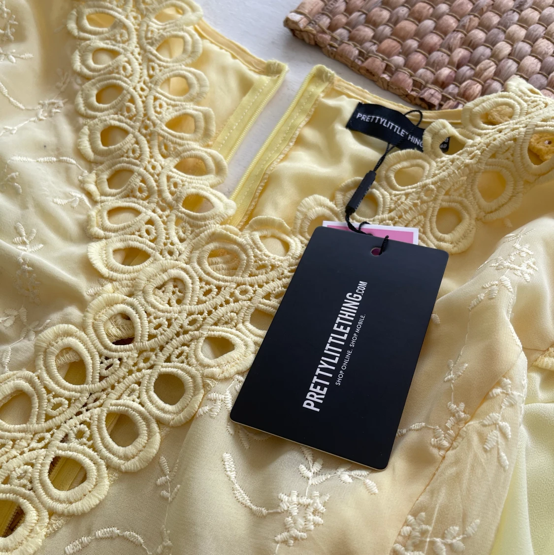 Gul klänning i stl 40 - 91