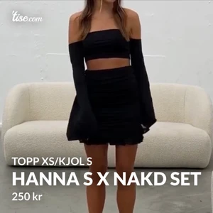 Set från Hanna Schönberg x NAKD - TOPP I XS/KJOL I S! läs texten i min bio innan ni skickar massa frågor! snabba, direkta och krångelfria köp prioriteras! säljer ut massa från min garderob till ett billigt pris, pruta ej! fast fraktpris! önskar du däremot köpa flera av mina kläder kan jag skicka detta i samma paket för fraktpriset av en! 