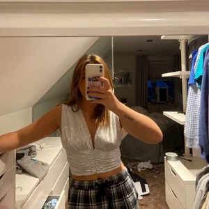 Glitter topp med öppen rygg❤️ - Super fin festtopp som endast har kommit till användning 1 gång😊 passar XXS-L i storleken skulle säga