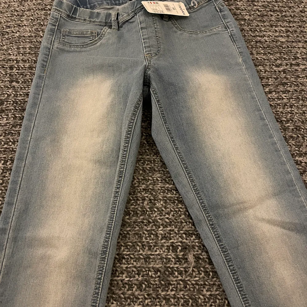 Tight jeans 👖 helt ny från kappahl . Jeans & Byxor.