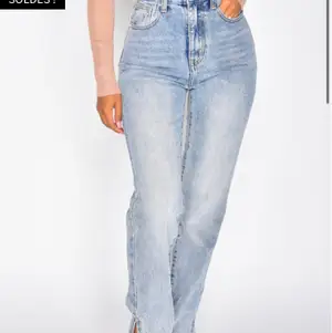 Jättefina jeans i bra skick (oanvända) då de är för små för mig (strl M/38 men dessa passar S då de är i petite modell)
