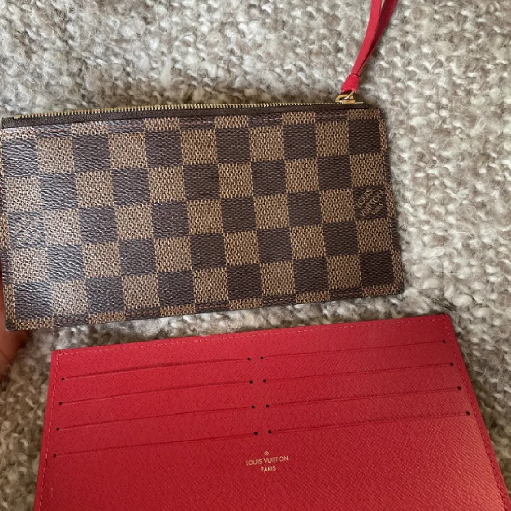 Äkta Louis Vuitton plånbok . Väskor.