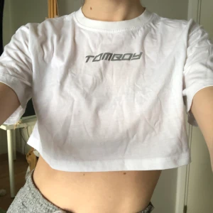 T-shirt  - T-shirt med reflextryck. 