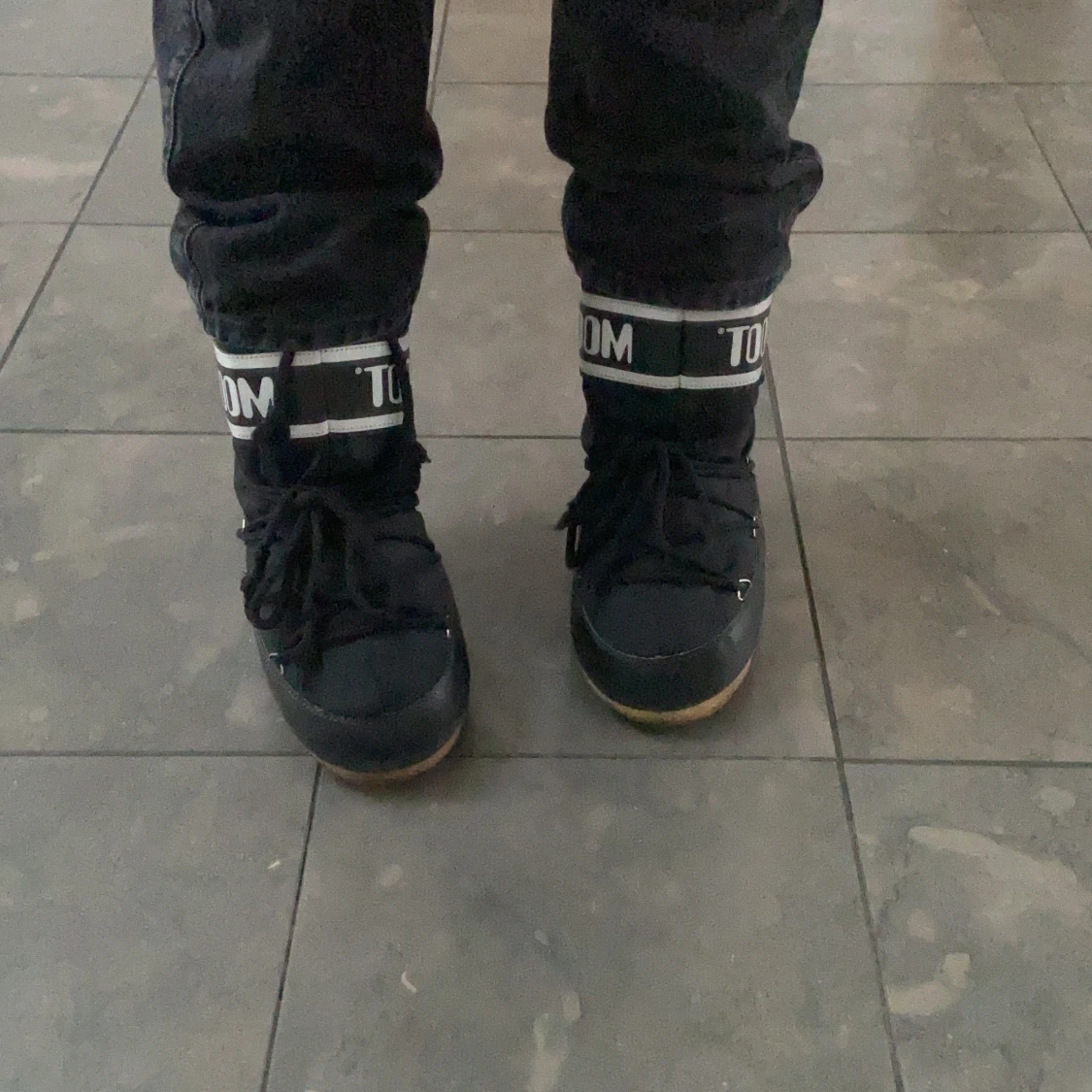 moonboots