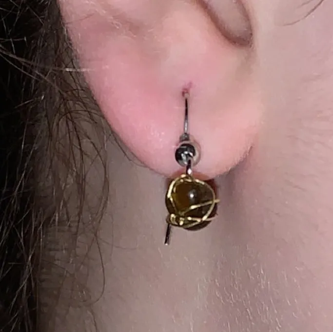 Handmade brown earrings . Accessoarer.