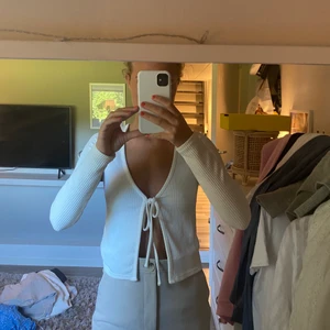 Söt topp  - Topp från hm, aldrig använd❤️