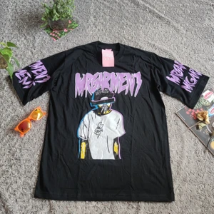 Oversized t-shirt - Snygg oversized t-shirt . Unik 