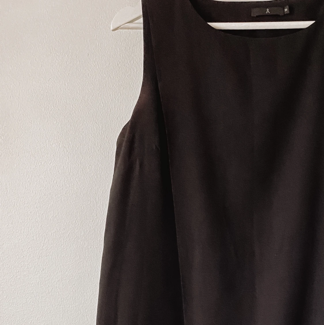 Svart designad klänning - 91