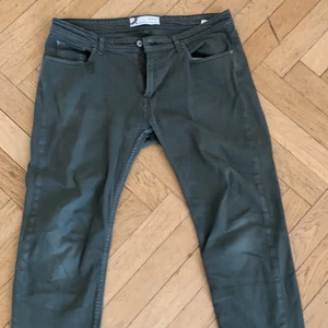 Baggyjeans dressmann - Säljer baggyjeans utan defekter eller liknande. Kan sänka pris vid köp av flera produkter samtidigt