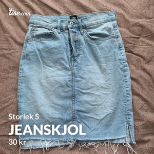 Jeanskjol  - Jättefin jeanskjol, aldrig använt pga fel storlek 🥰
