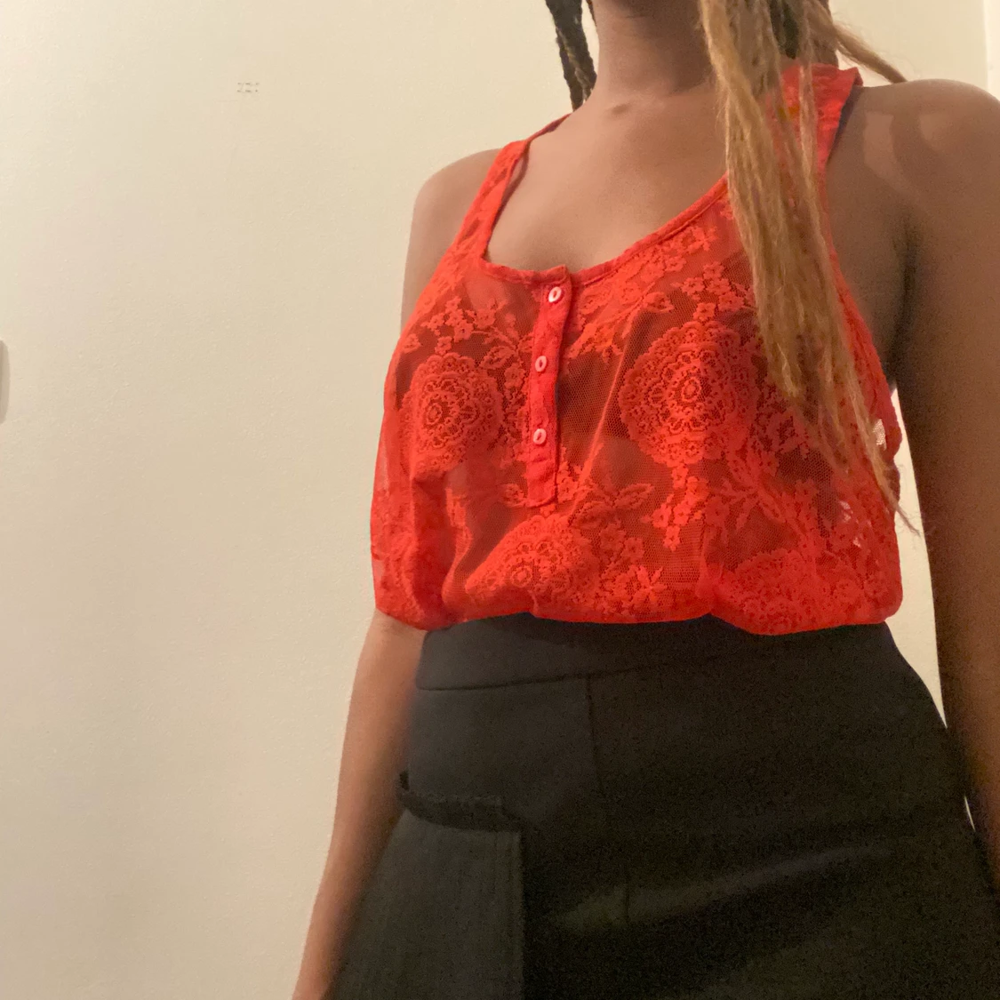 Röd spetslinne stl38 H&M